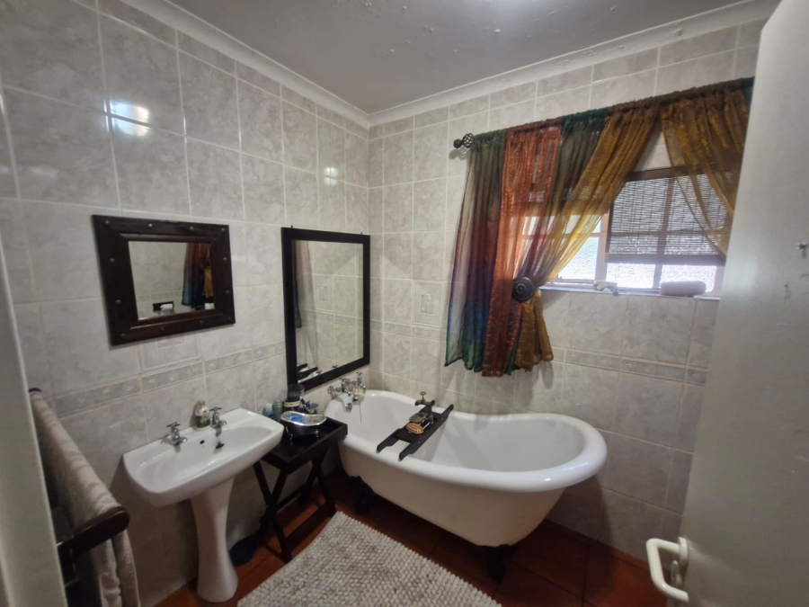 4 Bedroom Property for Sale in Kathu Northern Cape